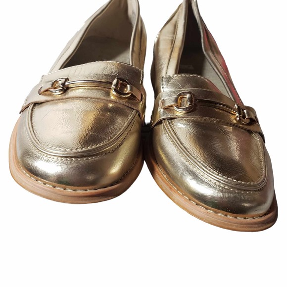 Wanted Women's size 10 Gold Metallic 1" Heel Loafers - Picture 2 of 9